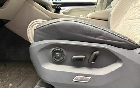 Volkswagen Touareg III, 2018 год, 4 950 000 рублей, 14 фотография