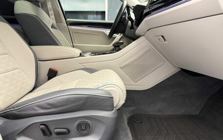 Volkswagen Touareg III, 2018 год, 4 950 000 рублей, 32 фотография
