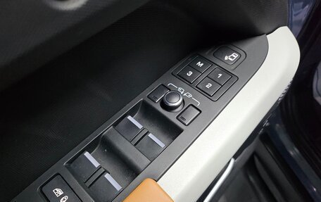 Land Rover Defender II, 2022 год, 6 300 000 рублей, 13 фотография