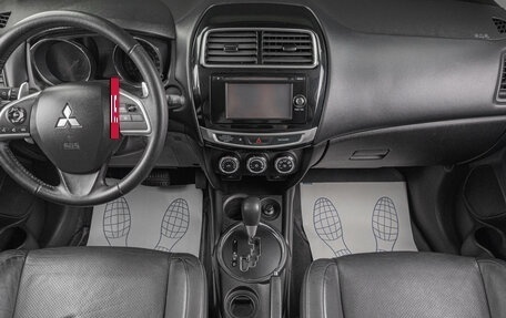 Mitsubishi ASX I рестайлинг, 2015 год, 1 299 000 рублей, 8 фотография