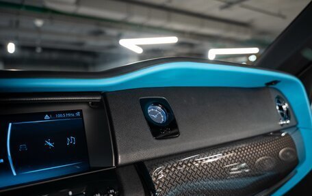 Rolls-Royce Cullinan, 2021 год, 39 990 000 рублей, 16 фотография
