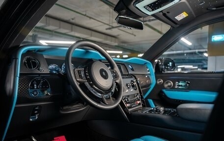 Rolls-Royce Cullinan, 2021 год, 39 990 000 рублей, 4 фотография