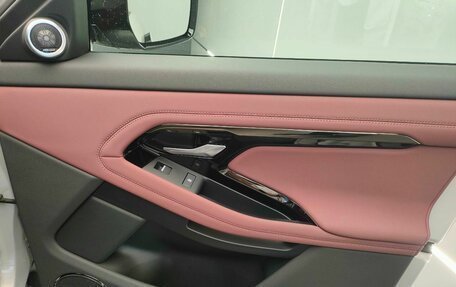 Land Rover Range Rover Evoque II, 2025 год, 6 350 000 рублей, 13 фотография