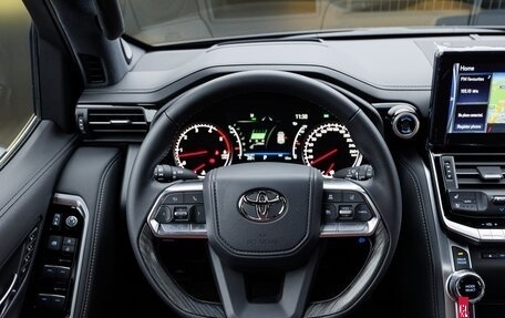 Toyota Land Cruiser, 2024 год, 11 600 000 рублей, 21 фотография