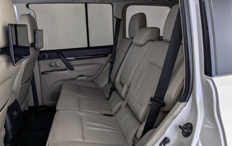 Mitsubishi Pajero IV, 2020 год, 3 720 000 рублей, 18 фотография