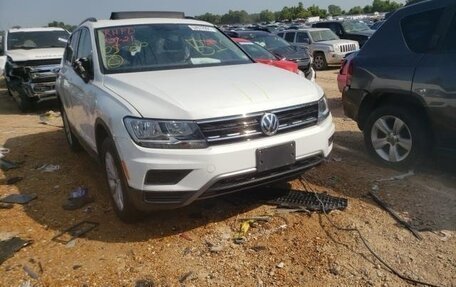 Volkswagen Tiguan II, 2018 год, 2 200 000 рублей, 14 фотография