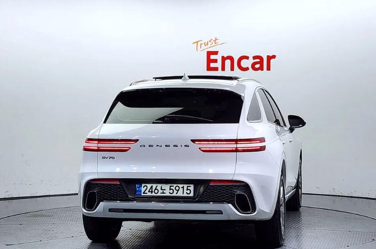 Genesis GV70, 2021 год, 4 200 000 рублей, 4 фотография