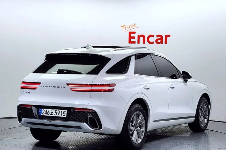 Genesis GV70, 2021 год, 4 200 000 рублей, 2 фотография