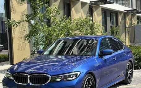 BMW 3 серия, 2019 год, 2 450 000 рублей, 3 фотография