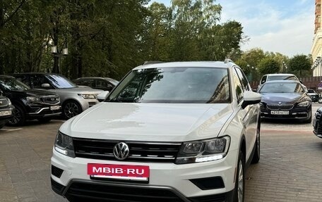 Volkswagen Tiguan II, 2018 год, 2 200 000 рублей, 12 фотография