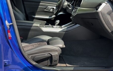 BMW 3 серия, 2019 год, 2 450 000 рублей, 13 фотография