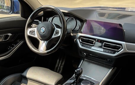 BMW 3 серия, 2019 год, 2 450 000 рублей, 27 фотография