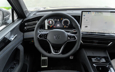 Volkswagen Tiguan, 2025 год, 4 530 000 рублей, 9 фотография