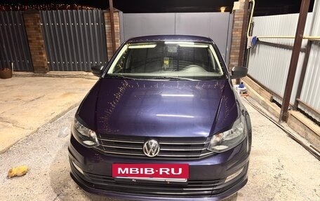 Volkswagen Polo VI (EU Market), 2016 год, 800 000 рублей, 2 фотография