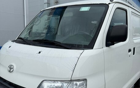 Toyota Lite Ace VI, 2020 год, 3 000 000 рублей, 3 фотография