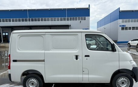 Toyota Lite Ace VI, 2020 год, 3 000 000 рублей, 4 фотография