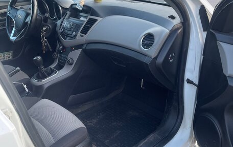 Chevrolet Cruze II, 2012 год, 860 000 рублей, 9 фотография