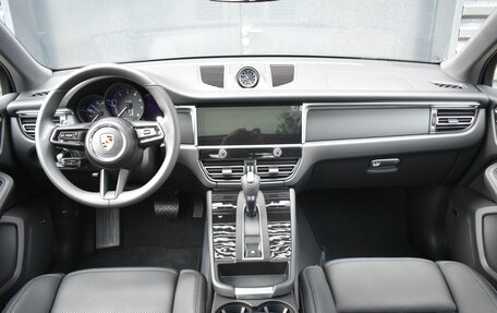 Porsche Macan I рестайлинг, 2025 год, 13 500 000 рублей, 15 фотография