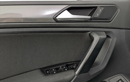 Volkswagen Tiguan II, 2019 год, 2 050 000 рублей, 25 фотография