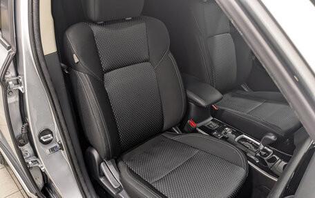 Mitsubishi Outlander III рестайлинг 3, 2019 год, 2 100 000 рублей, 22 фотография
