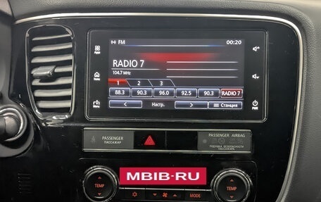 Mitsubishi Outlander III рестайлинг 3, 2019 год, 2 100 000 рублей, 17 фотография