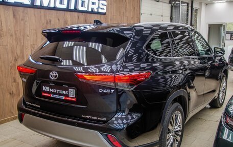 Toyota Highlander, 2024 год, 6 300 000 рублей, 3 фотография