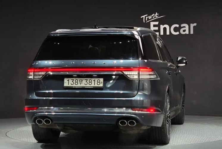 Lincoln Aviator II, 2020 год, 4 050 000 рублей, 4 фотография