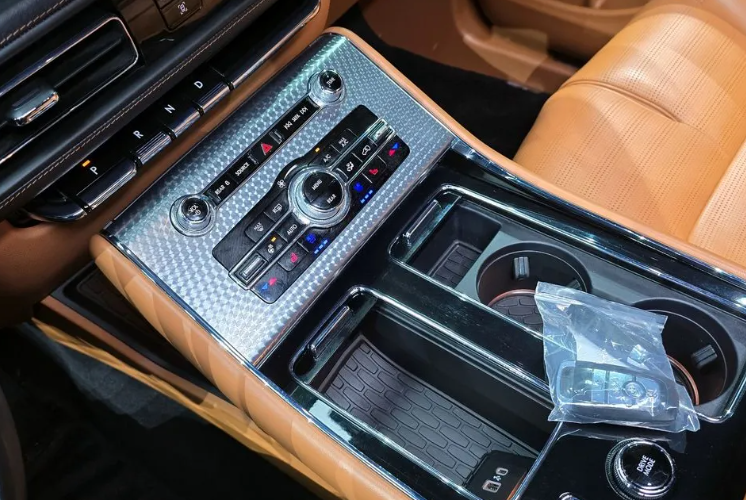 Lincoln Aviator II, 2020 год, 4 050 000 рублей, 9 фотография