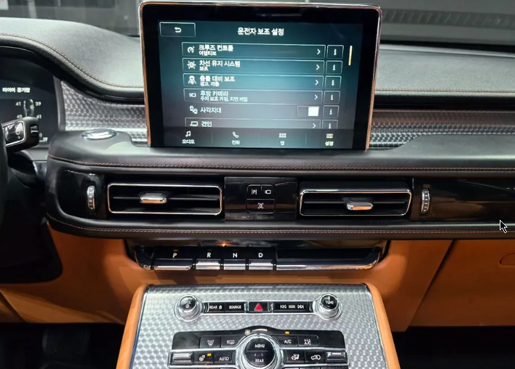 Lincoln Aviator II, 2020 год, 4 050 000 рублей, 15 фотография