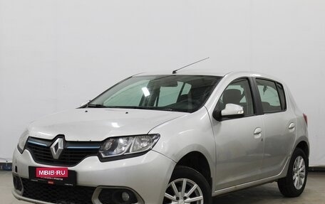 Renault Sandero II рестайлинг, 2015 год, 750 000 рублей, 1 фотография