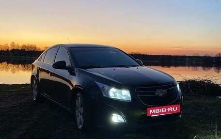 Chevrolet Cruze II, 2014 год, 820 000 рублей, 5 фотография
