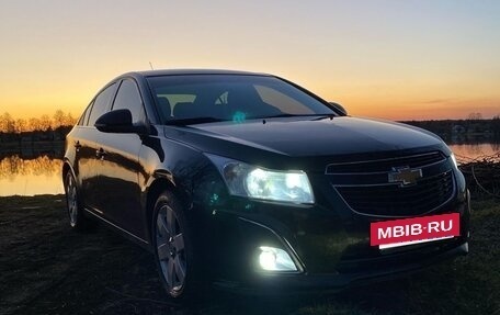 Chevrolet Cruze II, 2014 год, 820 000 рублей, 2 фотография