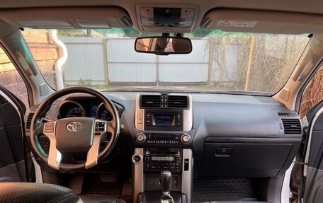 Toyota Land Cruiser Prado 150 рестайлинг 2, 2013 год, 2 450 000 рублей, 9 фотография