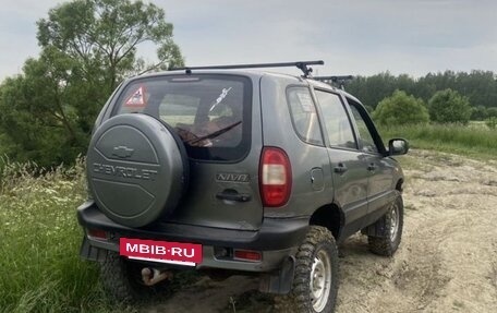 Chevrolet Niva I рестайлинг, 2006 год, 230 000 рублей, 2 фотография