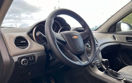 Chevrolet Cruze II, 2011 год, 670 000 рублей, 7 фотография