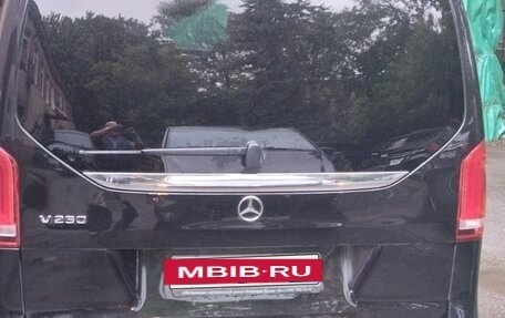 Mercedes-Benz V-Класс, 2016 год, 3 050 000 рублей, 7 фотография