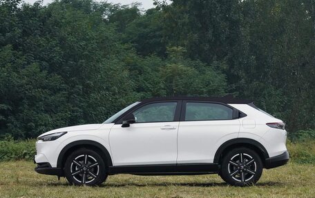 Honda Vezel, 2025 год, 1 880 000 рублей, 8 фотография