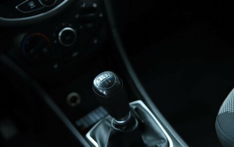 Hyundai Solaris II рестайлинг, 2011 год, 590 000 рублей, 15 фотография