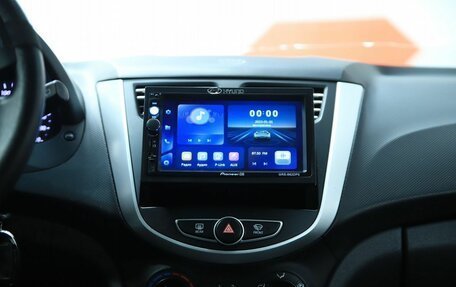 Hyundai Solaris II рестайлинг, 2011 год, 590 000 рублей, 14 фотография