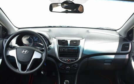 Hyundai Solaris II рестайлинг, 2013 год, 699 000 рублей, 12 фотография