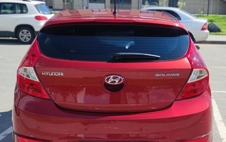 Hyundai Solaris II рестайлинг, 2013 год, 850 000 рублей, 4 фотография
