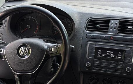 Volkswagen Polo VI (EU Market), 2018 год, 920 000 рублей, 10 фотография