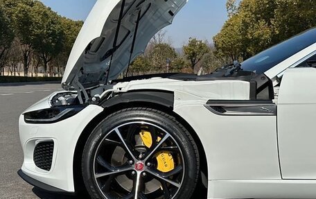 Jaguar F-Type I рестайлинг 2, 2021 год, 4 990 000 рублей, 10 фотография