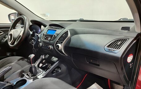 Hyundai ix35 I рестайлинг, 2010 год, 950 000 рублей, 14 фотография