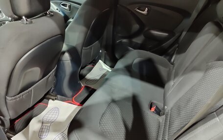 Hyundai ix35 I рестайлинг, 2010 год, 950 000 рублей, 18 фотография
