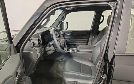 Toyota Land Cruiser Prado, 2024 год, 9 990 000 рублей, 16 фотография
