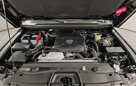 Toyota Land Cruiser Prado, 2024 год, 9 990 000 рублей, 9 фотография