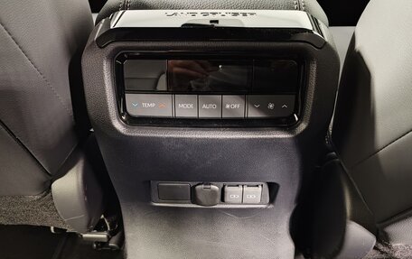 Toyota Land Cruiser Prado, 2024 год, 9 990 000 рублей, 24 фотография