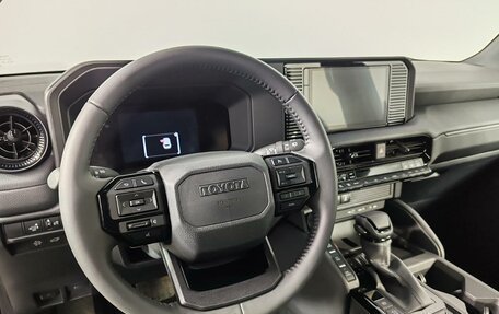Toyota Land Cruiser Prado, 2024 год, 9 990 000 рублей, 22 фотография