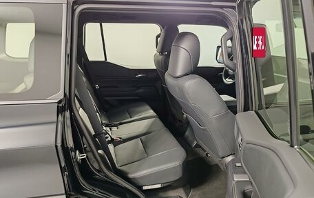 Toyota Land Cruiser Prado, 2024 год, 9 990 000 рублей, 19 фотография